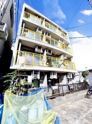 山下マンションの物件外観写真